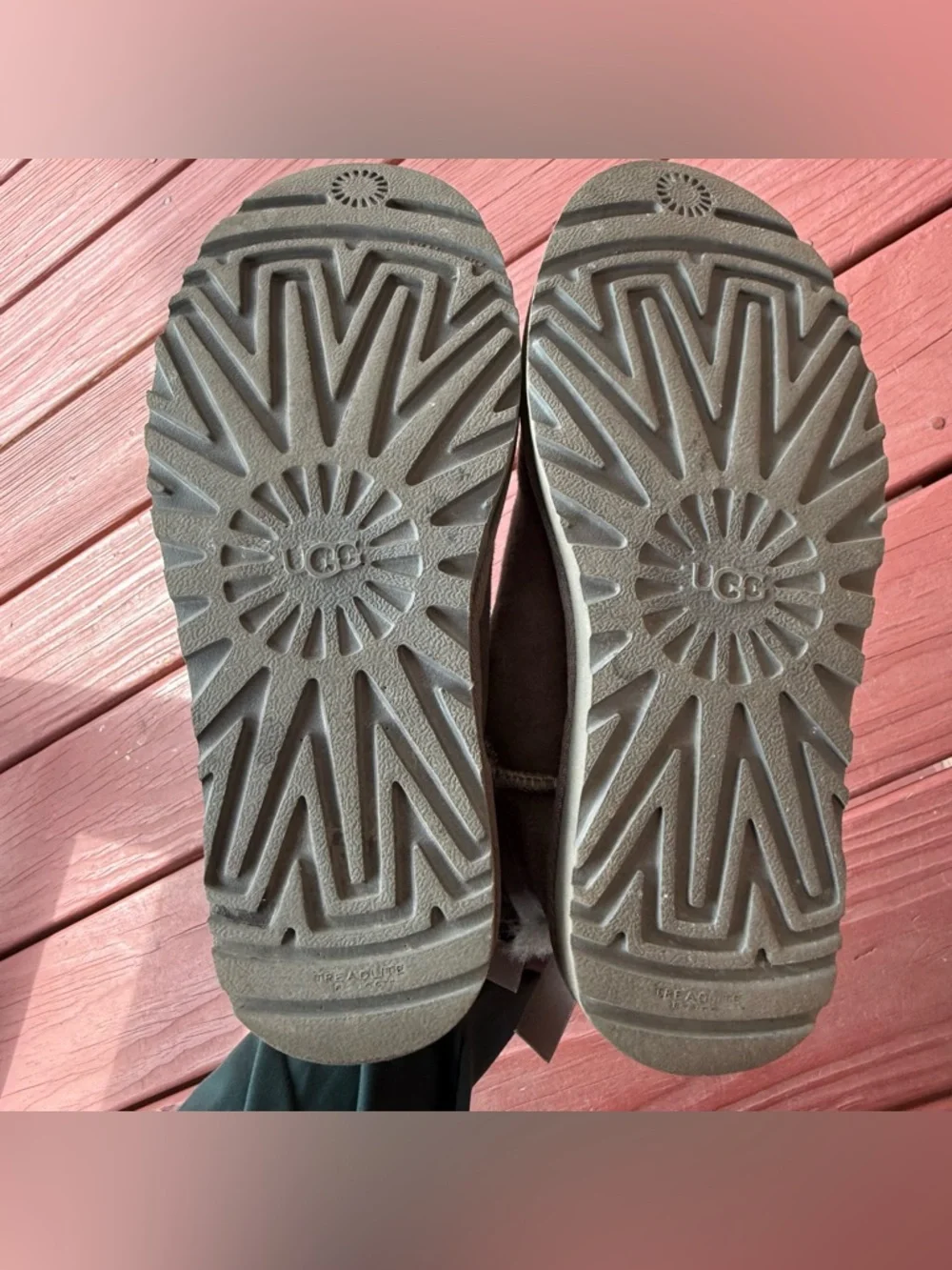 UGG classic short